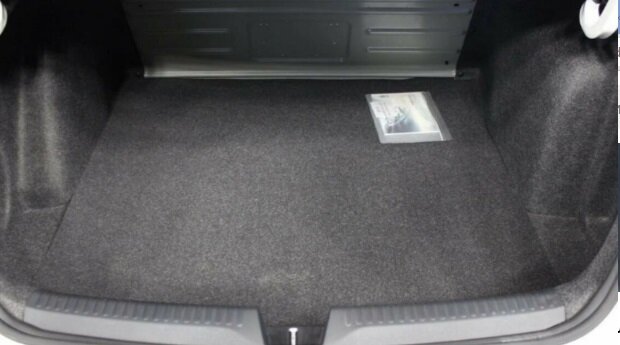 В России вновь можно купить новый Шкода Рапид 2023 года. Сколько стоит ...