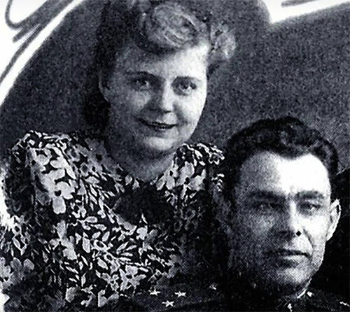 Тамара Лаверченко, Леонид Илич Брежнев. "Милая Тома! Помни всегда, что у тебя есть надёжный, любящий тебя друг. 5 мая 1943 года. Л. Брежнев"