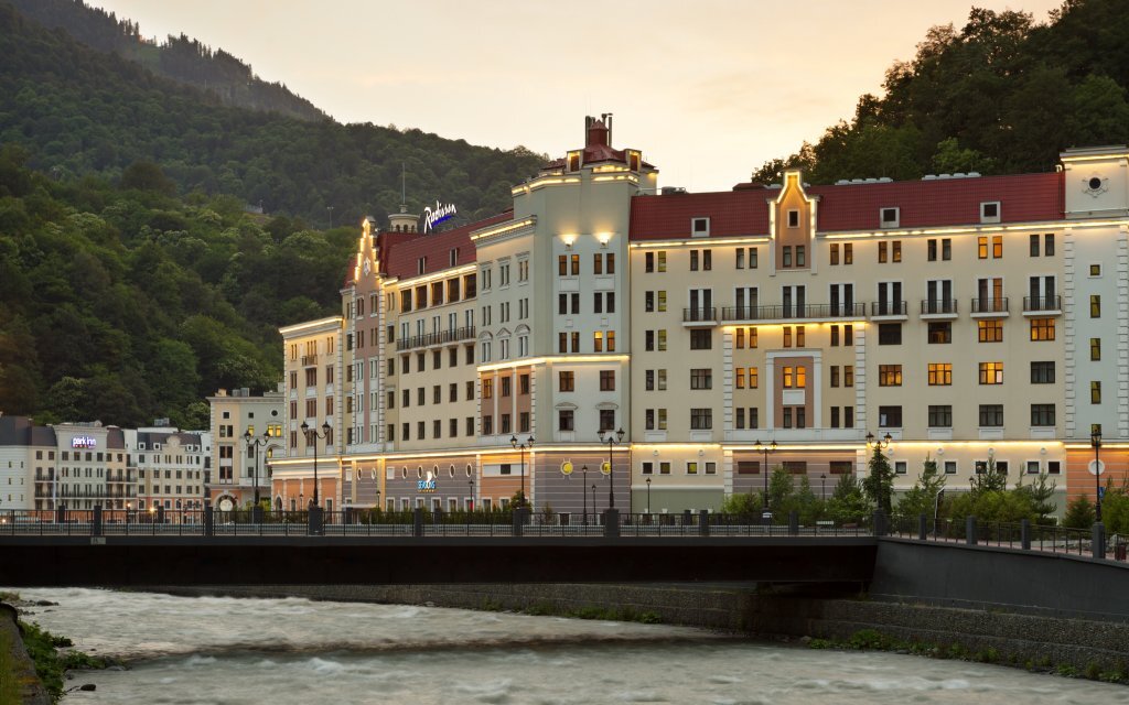 Radisson Hotel Rosa Khutor 5*