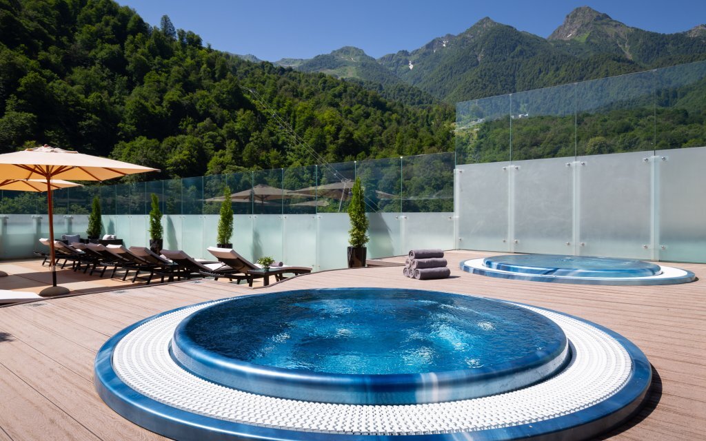 Radisson Hotel Rosa Khutor 5*
