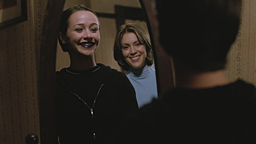 Даниэль Харрис и Алисса Милано в "Зачарованных" (1998)