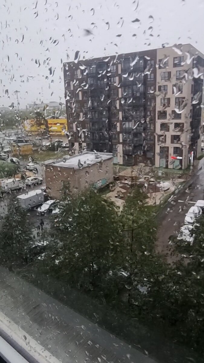 Погода в Санкт-Петербурге, октябрь. снег с дождем. фото из личного архива