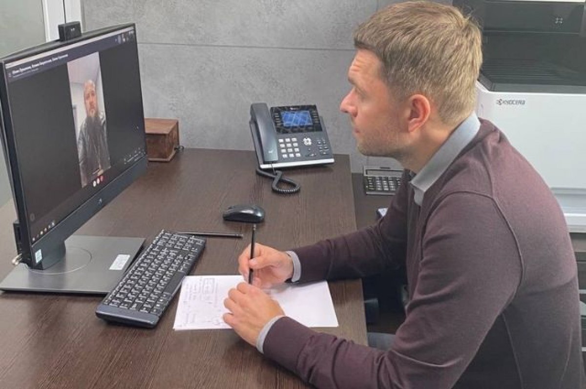    Екатеринбуржцы рассказали депутату о проблемах жилищного благоустройства