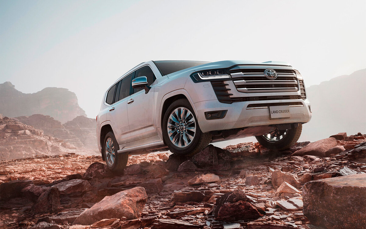 Toyota📷Toyota Land Cruiser 300