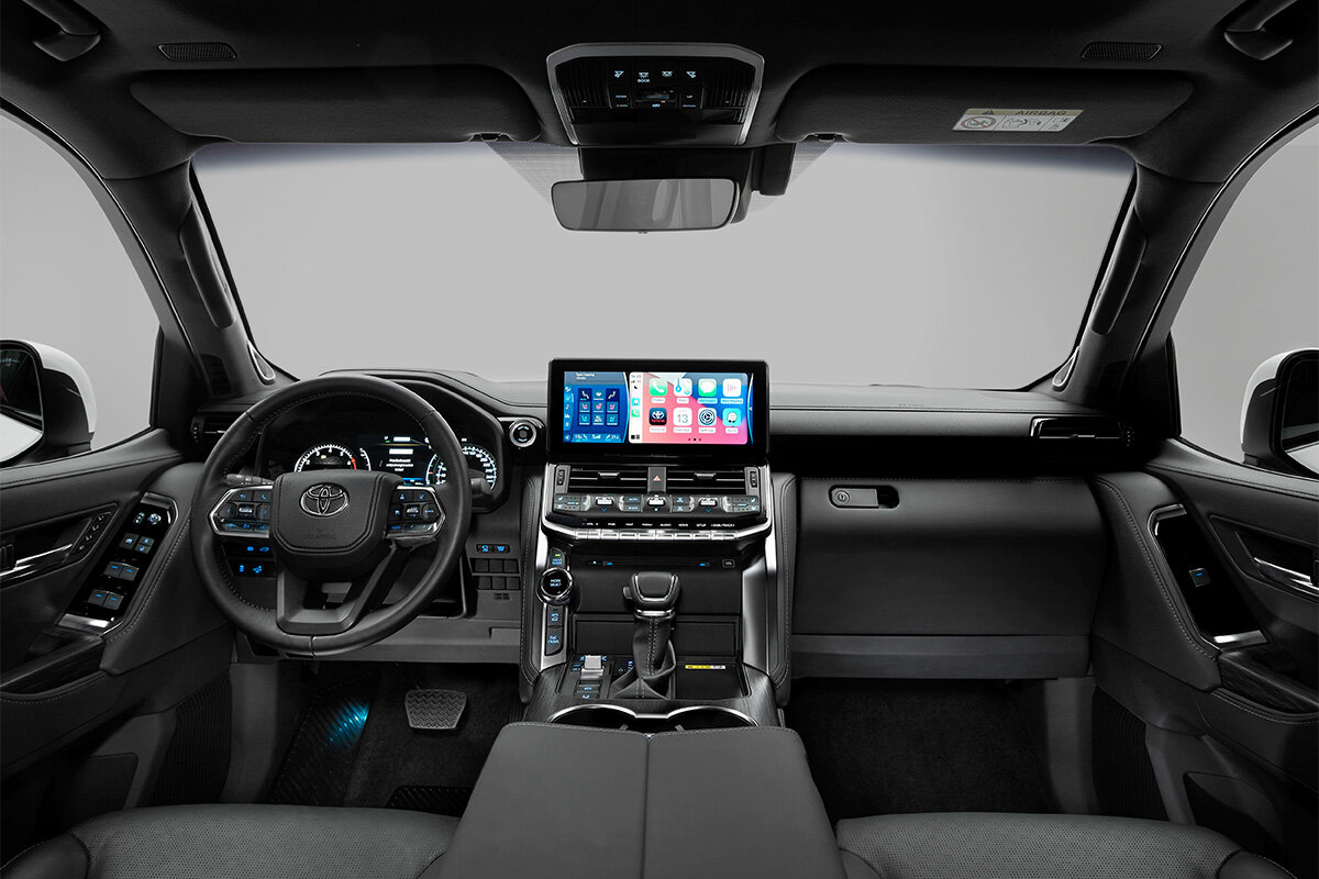 Toyota📷Toyota Land Cruiser 300