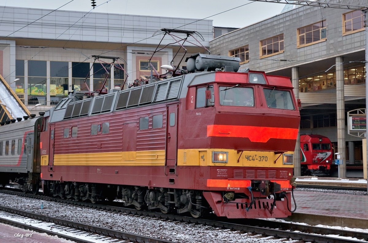 Пассажирский электровоз переменного тока ЧС4Т-370