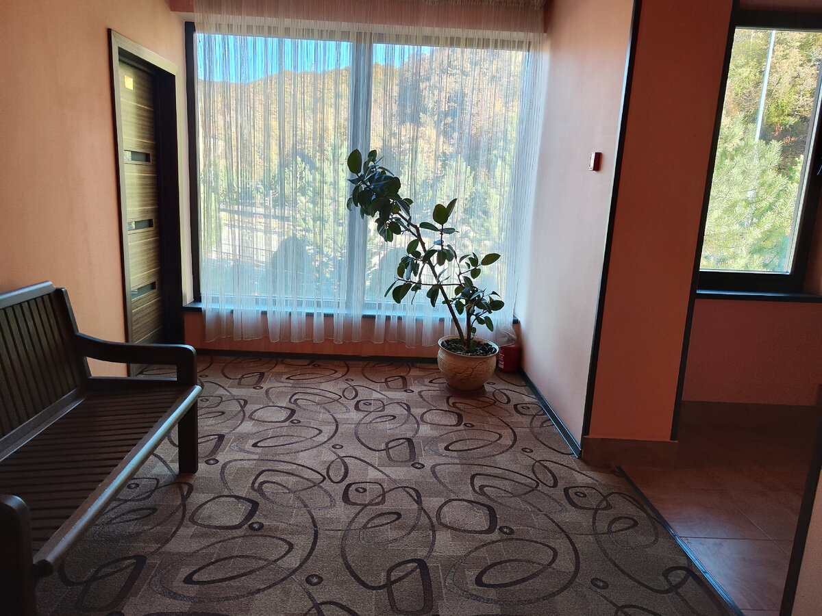 Коридор отеля "Мелодия гор"