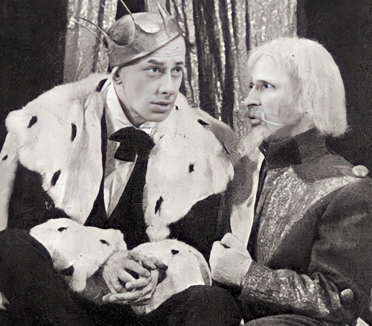 Сцена из спектакля "Голый король"