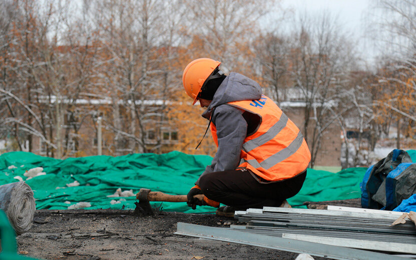    Капремонт кровли в школе № 52 Ижевска идет по графику