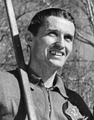 Хоккеист Владимир Меньшиков. 