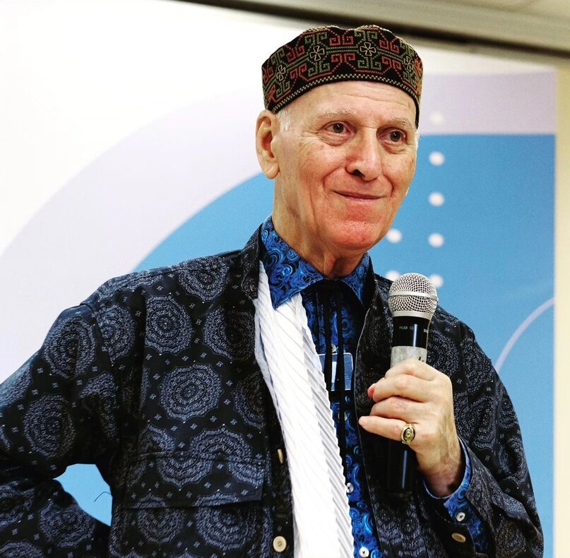 Создать карусельШалва Амонашвили