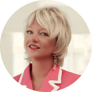 Татьяна Шутова, 
основатель сети студий маникюра и педикюра 4hands