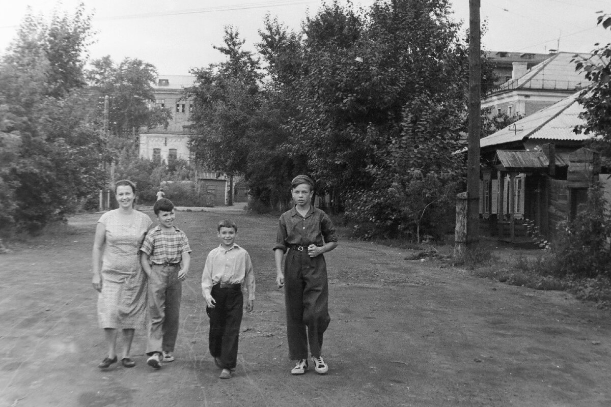 Какой была раньше улица Булатова? | ОМСК В ФОТОСРАВНЕНИЯХ | Дзен