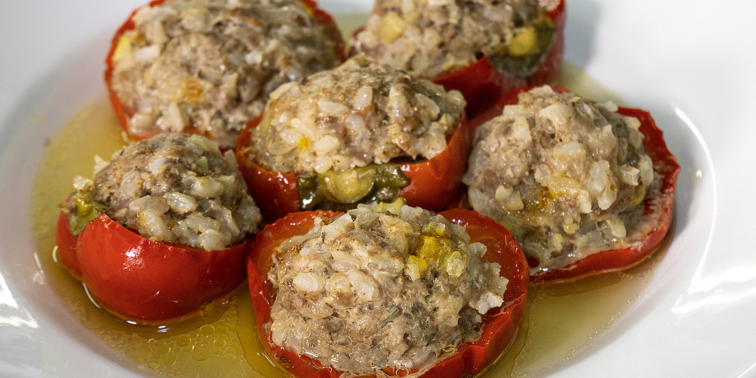 Фаршированные перцы с фаршем и рисом. Запекаю в духовке Гогошары