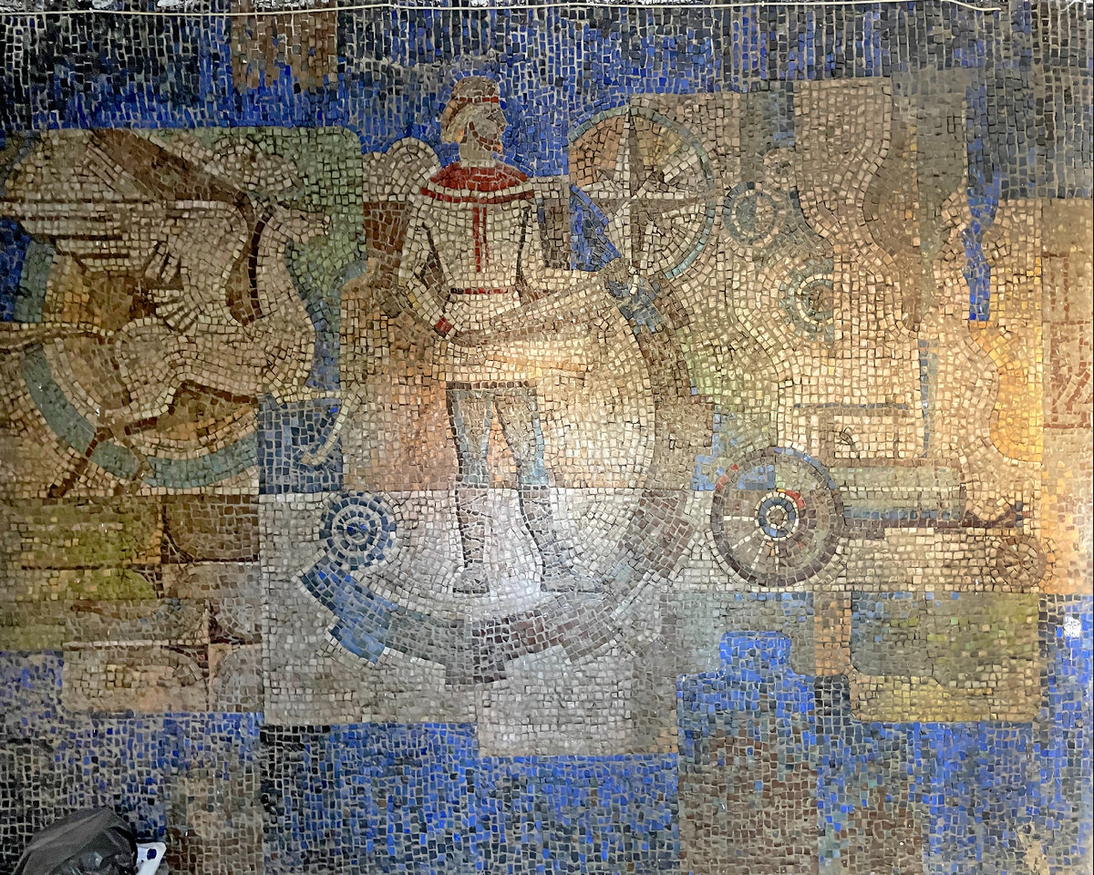 Фрагмент мозаики, Сергиев Посад, улица Фабричная 2