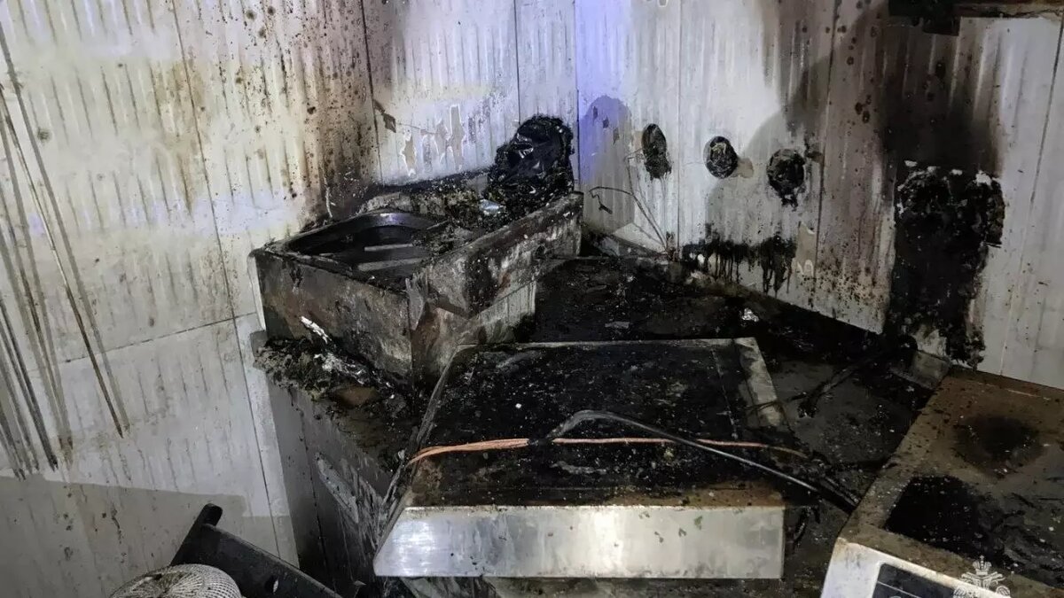     Всё началось с пламени на кухне.