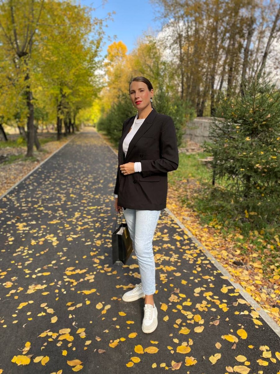 Мне тоже нелегко, но несмотря на трудности у меня горят глаза и я продолжаю свой путь...❤