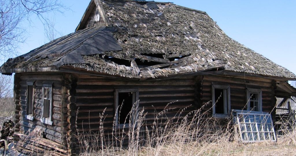 Надо ли снимать с учета старый жилой дом при строительстве нового? Юрист по недвижимости разъясняет. Часть 1