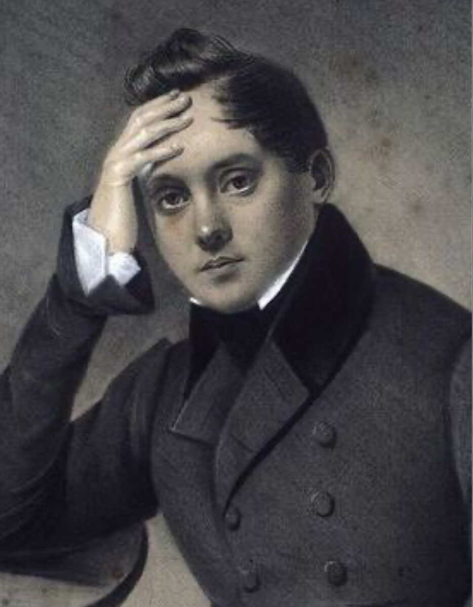 Сейчас многие знают о Боратынском лишь то, что он был другом Пушкина, а между тем в первой половине XIX века Евгения Абрамовича считали чуть ли не величайшим поэтом современности. Василий Жуковский, Николай Гнедич и сам Александр Сергеевич высоко ценили его изящный слог и оригинальность стиля. Критики отмечали в стихах редкое сочетание глубокой мысли и сильного чувства, а трагизм и надрывность строк обеспечили поэту необыкновенную популярность в светском обществе. Негативно к творчеству философствующего лирика относился разве что Виссарион Белинский: полемика с ним не прекращалась до самой смерти стихотворца.

Любопытный факт: до сих пор в литературе можно встретить два написания фамилии старшего сына отставного генерала. С легкой руки все того же Пушкина закрепился ее вариант «Баратынский», но на надгробии она написана в соответствии с семейной традицией: через «о». Сам поэт, хотя и в совершенстве владел тремя иностранными языками, по-русски писал с огромным количеством ошибок. И если остальные недочеты, как правило, исчезали после внесения редакторских правок, то подпись так и оставалась той, что оставлял под рукописью «Евгений Абрамов сын» — то «Баратынской», то «Боратынский».