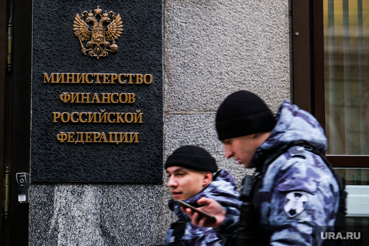    В 2024 году индексация окладов не коснется военнослужащих и силовиков