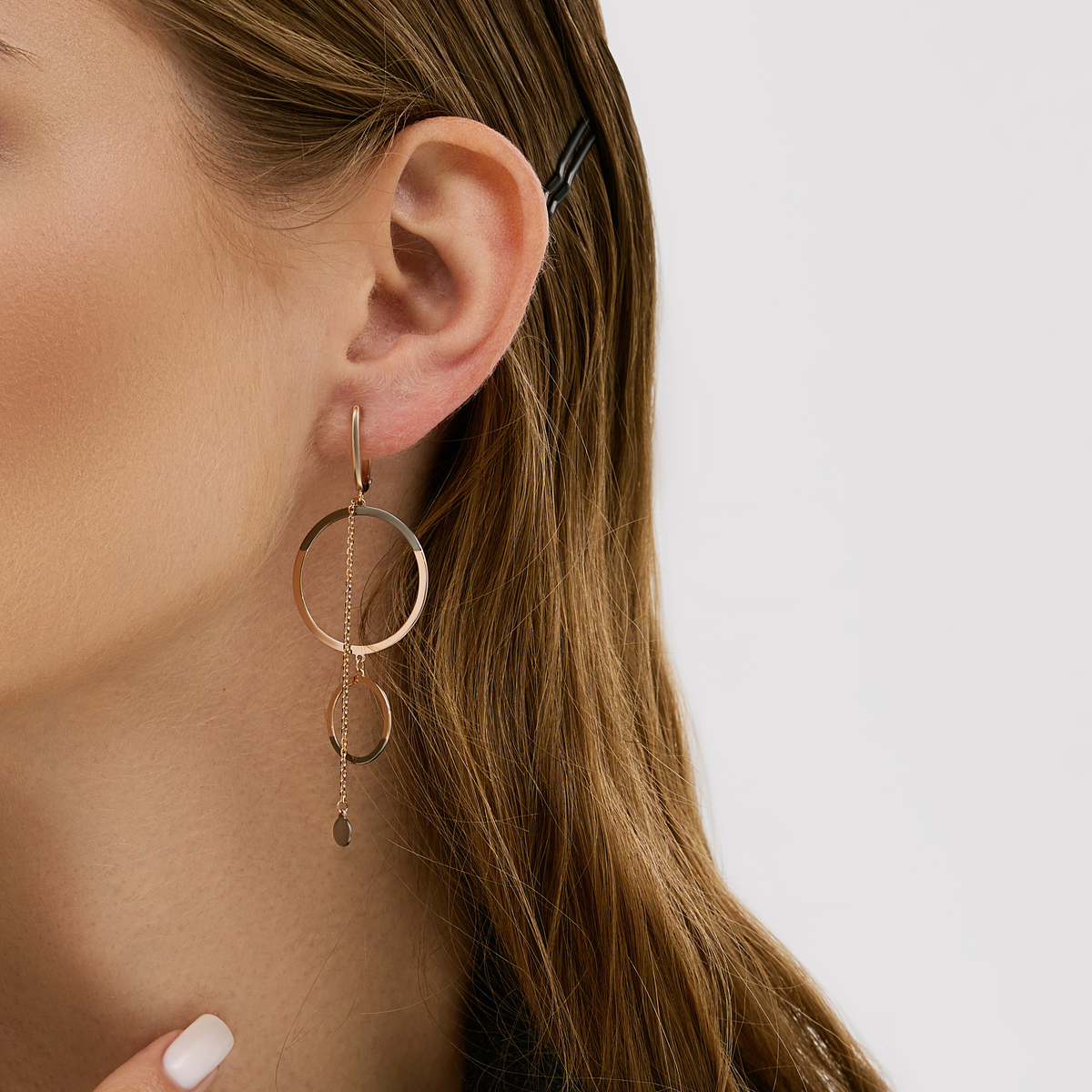 Подвесные серьги из красного золота с эмалью 000-375690