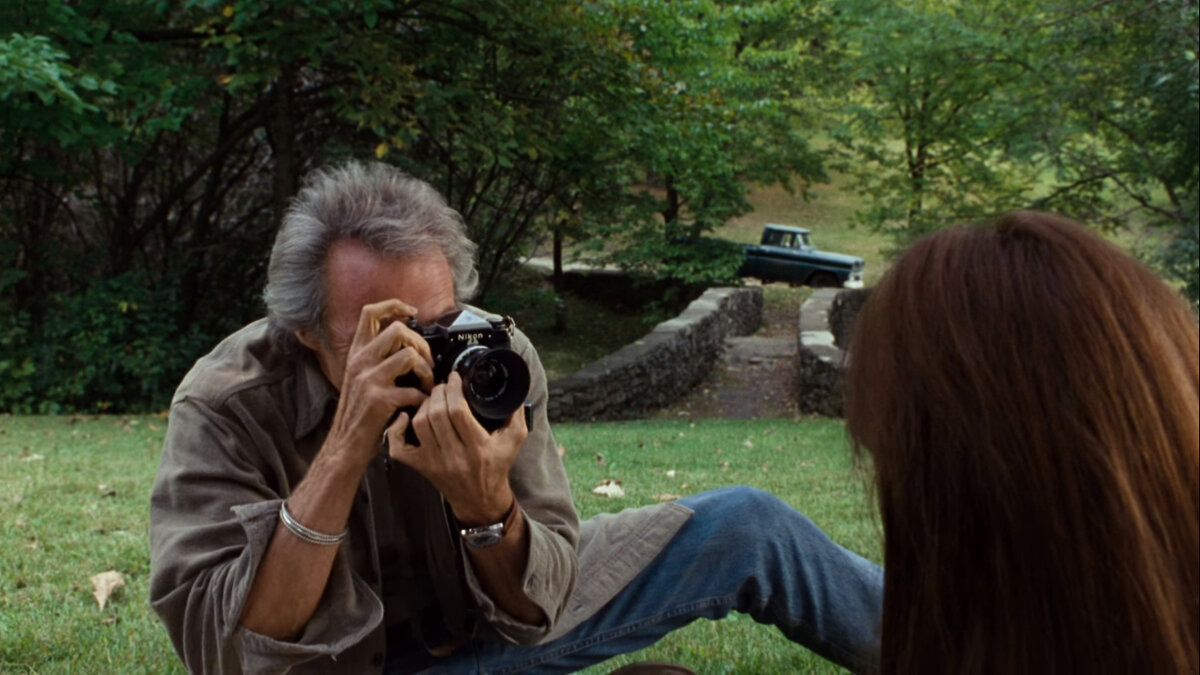 Кадр из фильма "Мосты округа Мэдисон" 