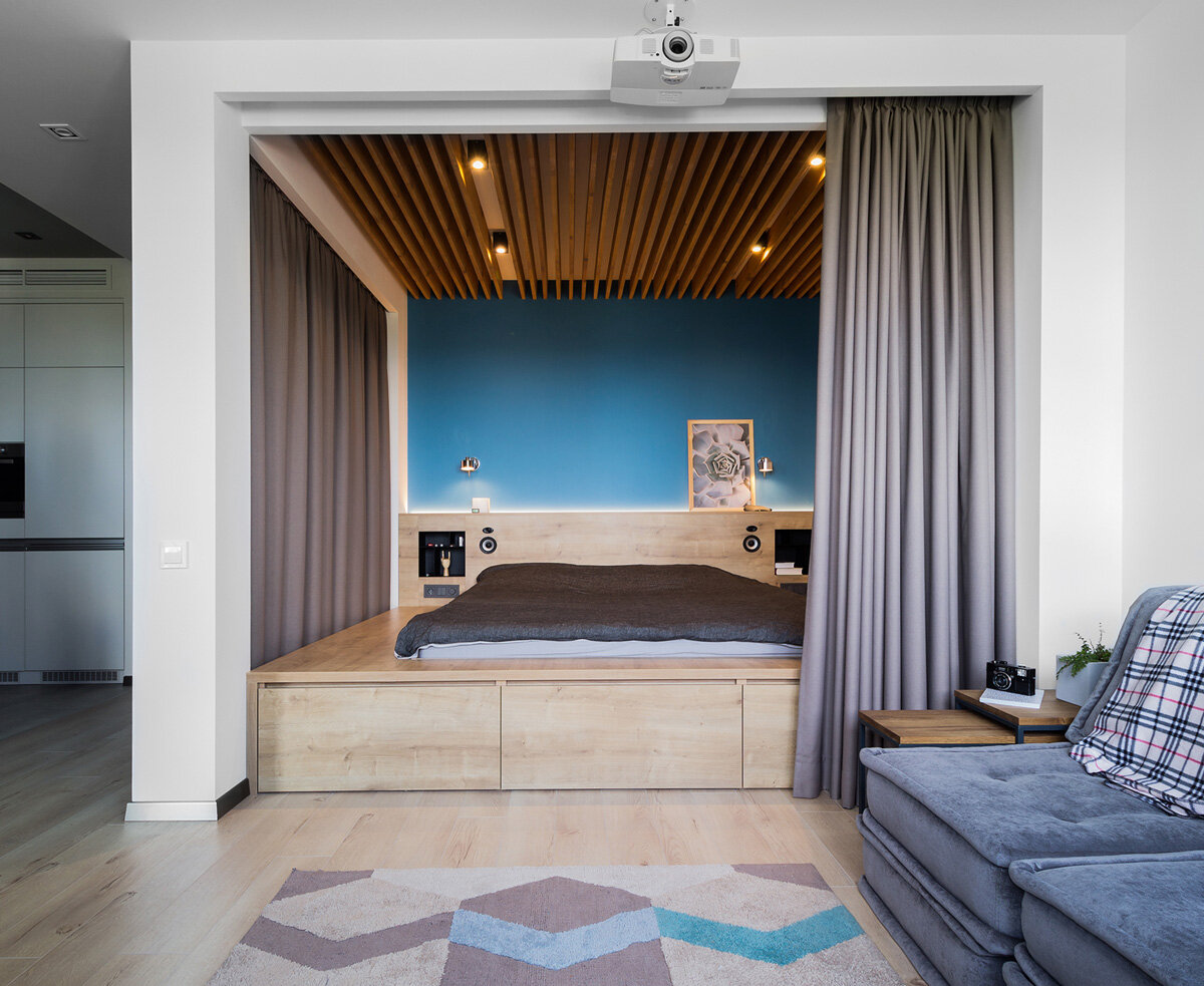 5 маленьких квартир, где вместо кровати — подиум (и что говорят об этом дизайнеры) | ростовсэс.рф