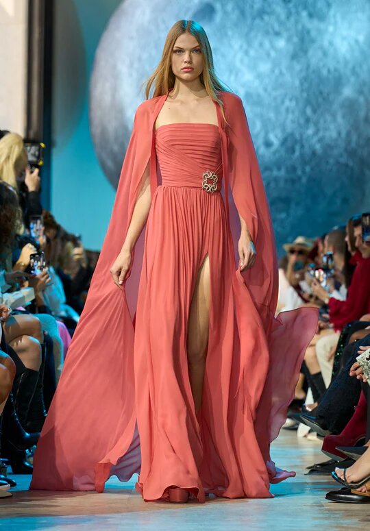 Мода: Коллекция Ready-to-Wear весна-лето 2024 от Эли Сааб. Волшебство ...