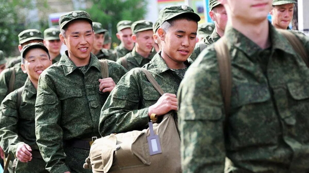 Служба в Армии России долг каждого гражданина РФ.