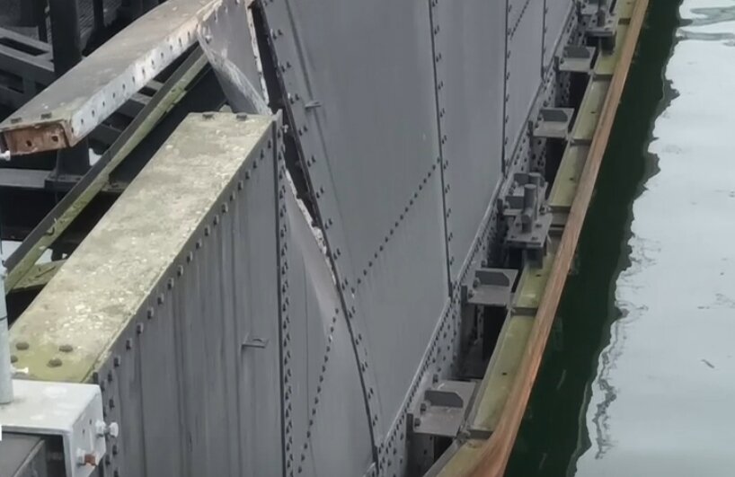 В результате аварии никто не пострадал – эксперты также смогли исключить экологический ущерб. После аварии ворота уже нельзя было сдвинуть – камеру пришлось оставить закрытой до вечера. «Ворота были слегка повреждены», — сообщил представитель Управления водных путей и судоходства Кильского канала. Повреждения были устранены в течение дня, а вечером замок был вновь открыт.