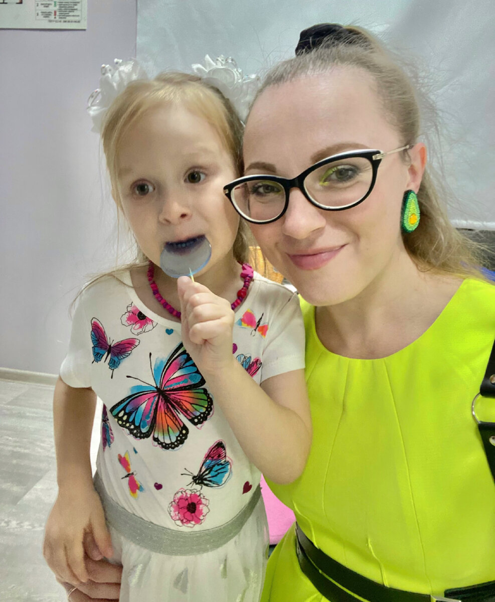 Мы с дочкой на дне рождении