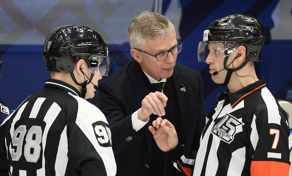    Профессор Ларионов умеет выбирать игроков. Фото: ХК "Торпедо"