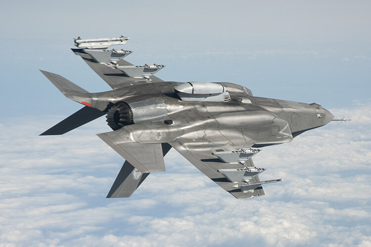    Остатки украинской промышленности смогли произвести преобразование резервных американских ракет AIM-9 Sidewinder класса «воздух-воздух» в ракеты «земля-воздух» Фото: © marine_corps / Flickr.com / www.globallookpress.com