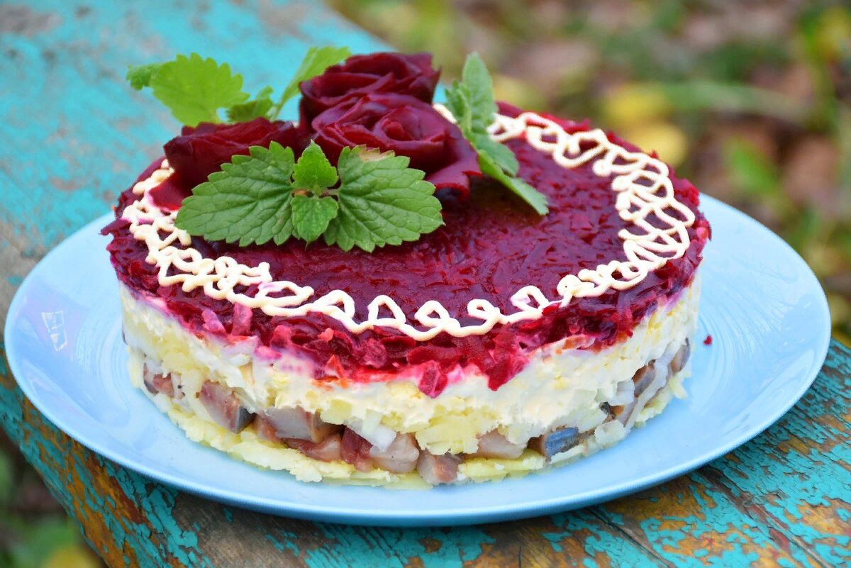 Сельдь под шубой украшение