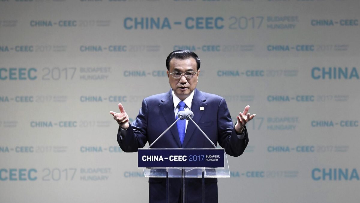    Фото: © AP Photo / MTI/Tamas Kovacs Август Макаров