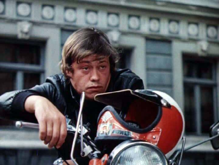 кадр из "Приключений Электроника"