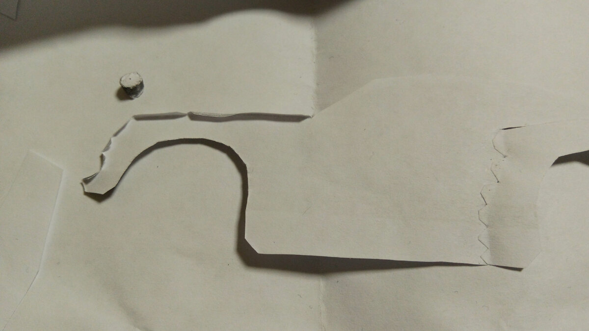 Сначала я решил пойти от самого легкого. Загнул на борту зубы. Личное фото.