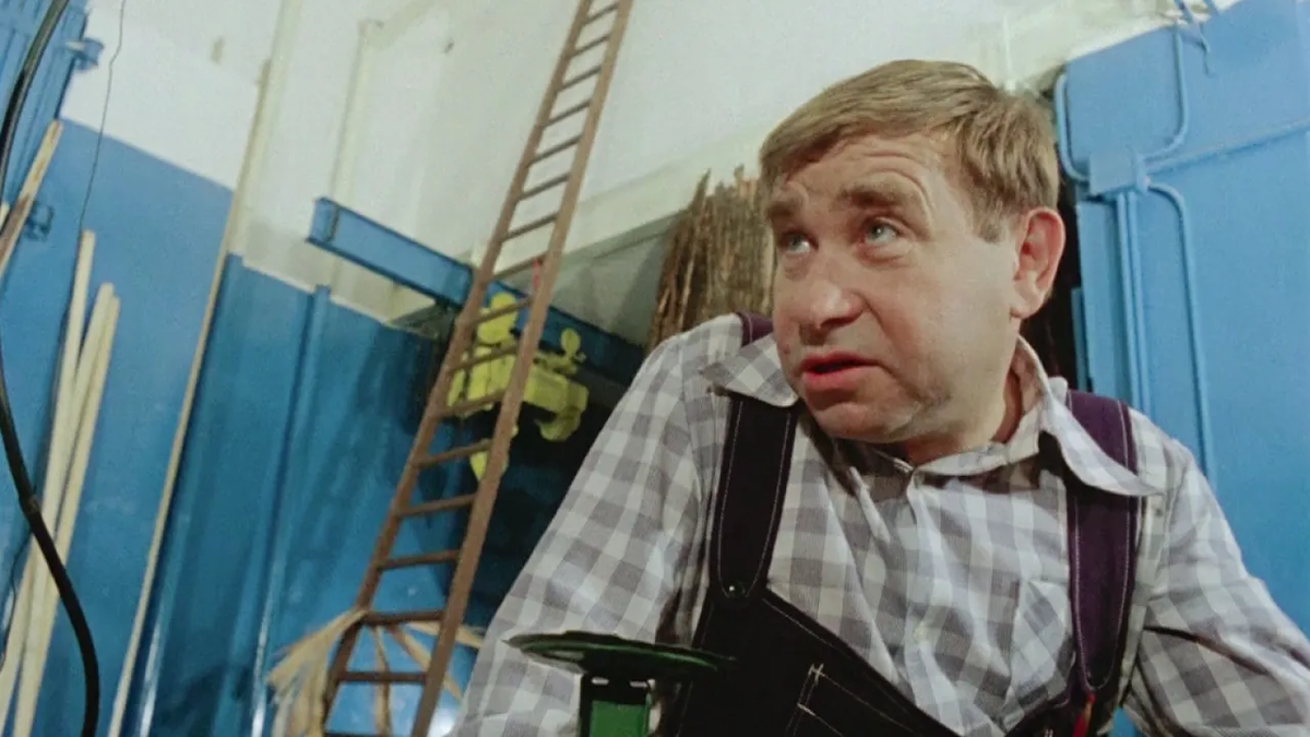 Чародеи брыль. Эммануил виторган чародеи ковров. Чародеи брыль. Чародеи брыль. Абдулов в фильме чародеи.