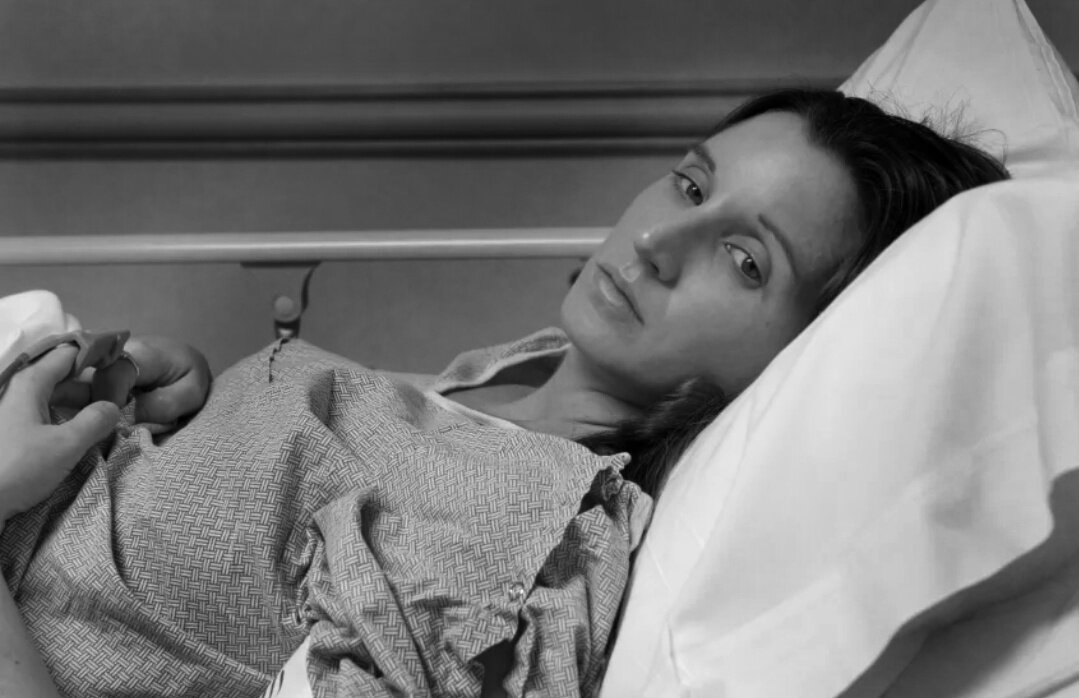 Изображение со страницы https://womond.com/omolozhenie/omolozhenie-litsa/klinicheskie-sposoby-omolozheniya/krugovaya-podtyazhka-lica.html