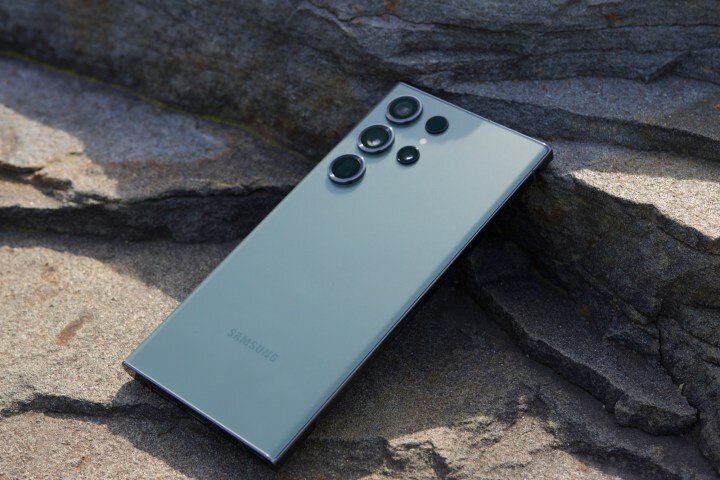 Трудно найти более совершенную систему камер, чем та, что есть в Galaxy S23 Ultra