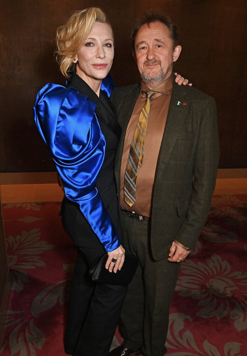 Актриса и её муж Эндрю Аптон 