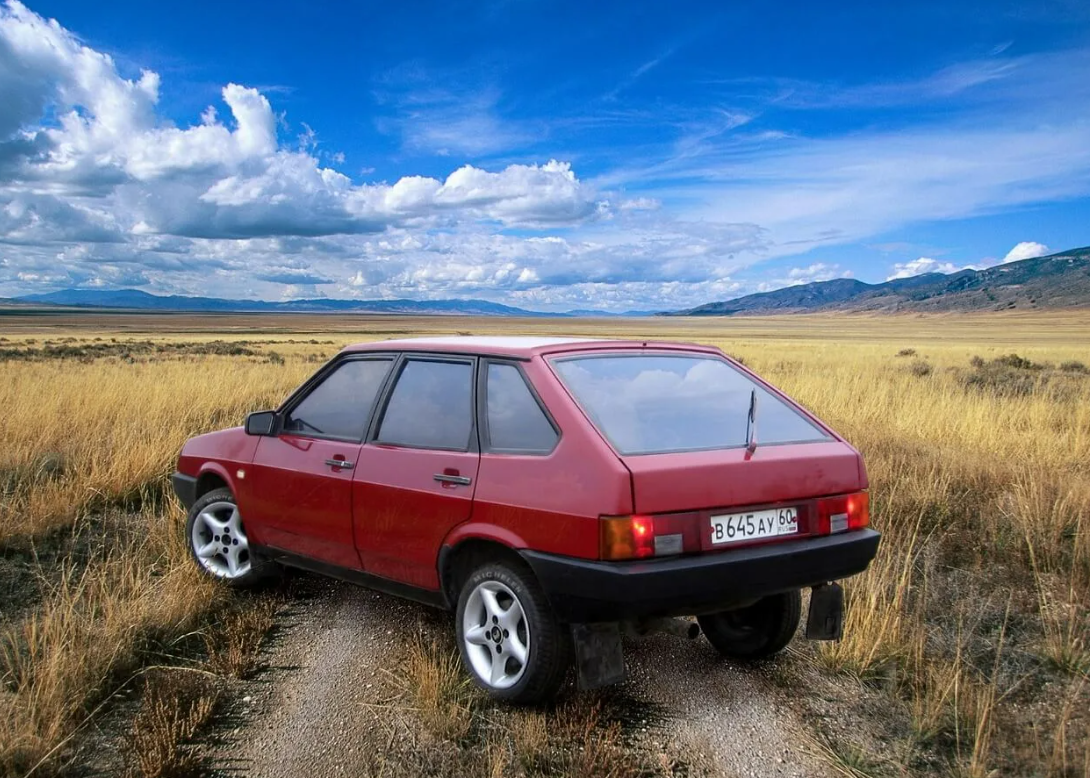 Восьмерка семерка. Lada 2109. Девятка ВАЗ 2109. Жигули ВАЗ 2109. 2109 На аву.