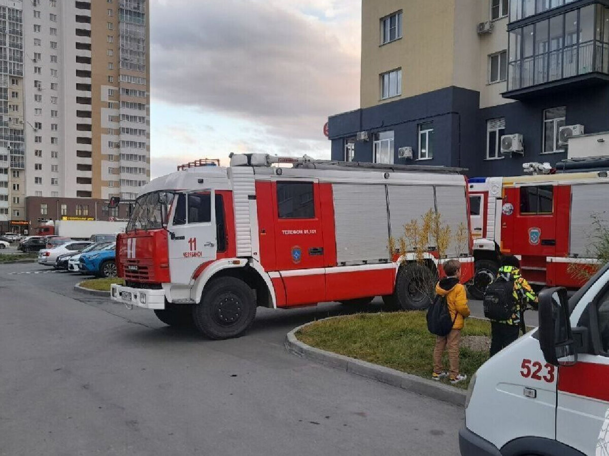 Аромасвеча спалила студию в Челябинске | Царьград. Урал | Дзен