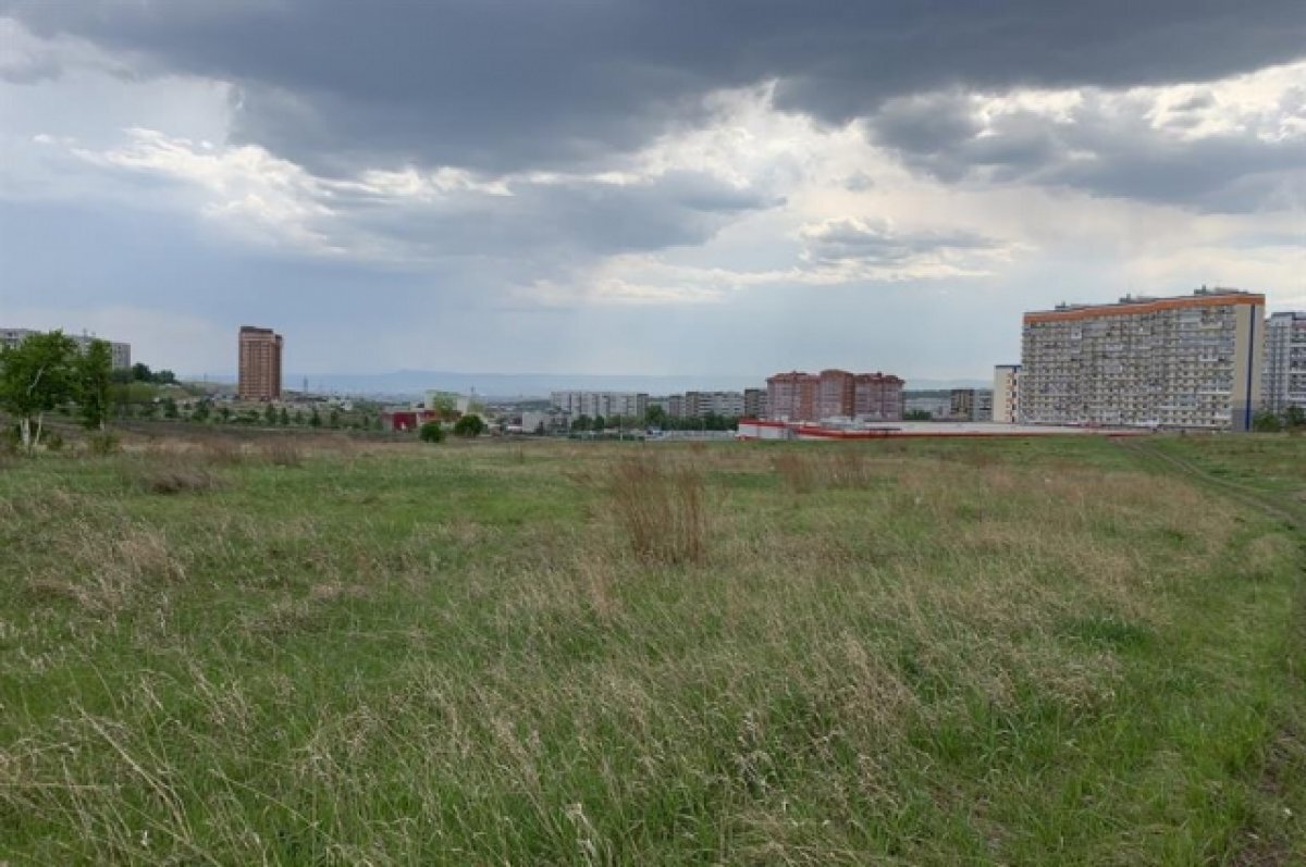 Солнечная поляна красноярск. Парк Солнечная Поляна Красноярск. Черноголовка мкр Солнечная Поляна. Солнечная Поляна Краснообск. Сквер Солнечная Поляна Самара.