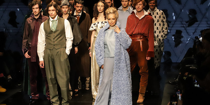    Свою петербургскую коллекцию Bukhinnik назвал "Ай да Пушкин!".Игорь Акимов