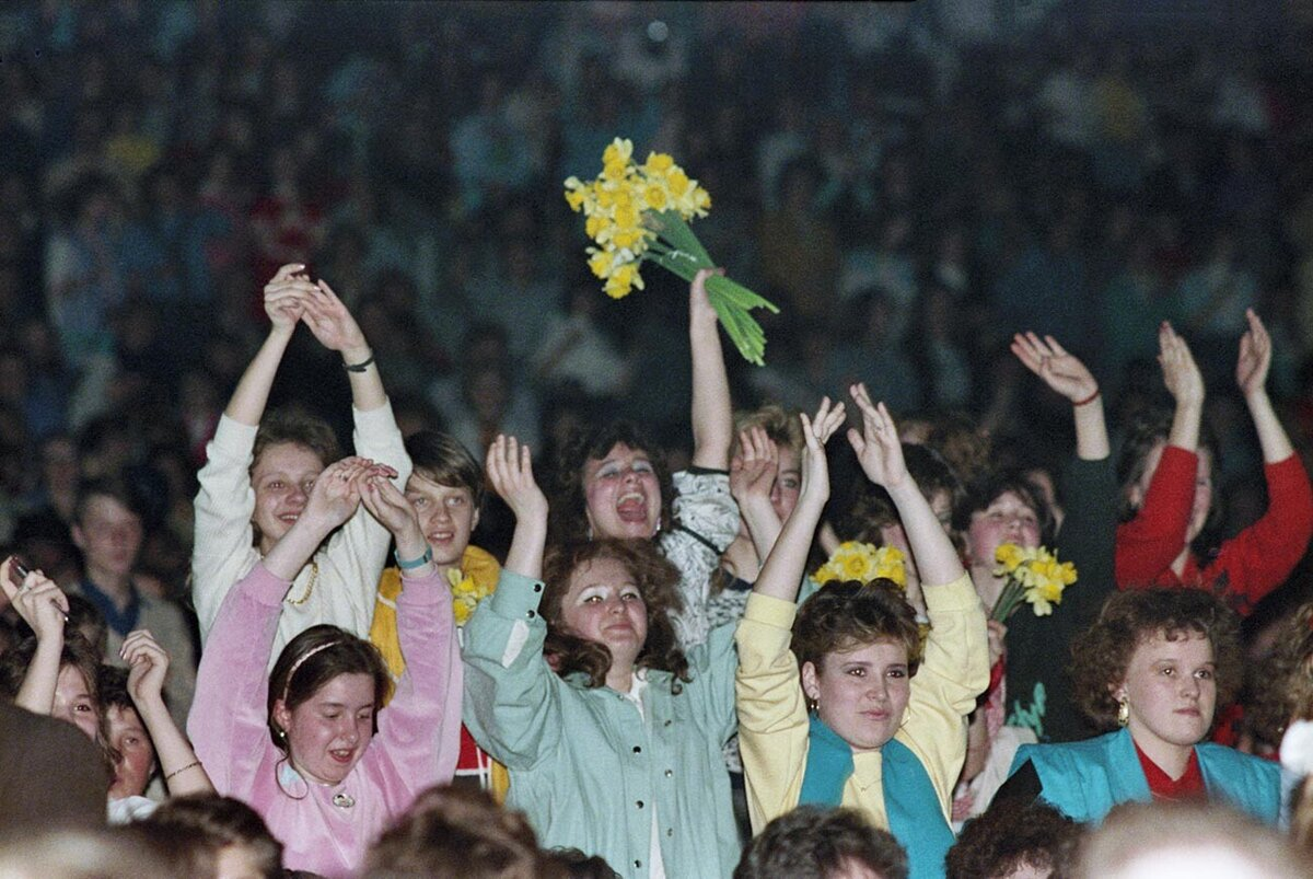 Mai 80. Ласковый май концерт 1989. Ласковый май Олимпийский 1989. Концерт ласкового мая 1989. Ласковый май концерт 1987.