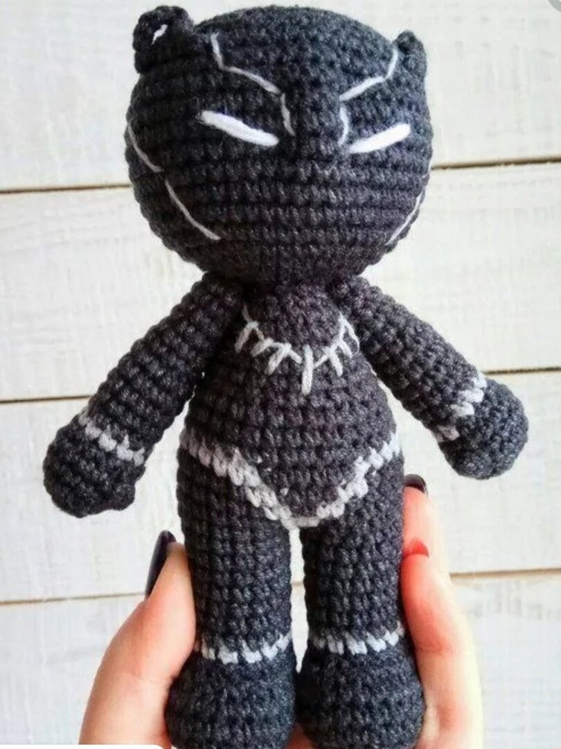 черный вязанный крючком. вязаное платье крючком для женщин. черная блуза крючком. черный кот амигуруми крючком. черное вязаное платье крючком.