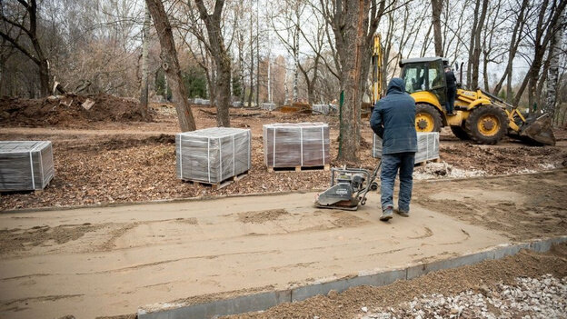    В парке имени Кирова обустраивают амфитеатр