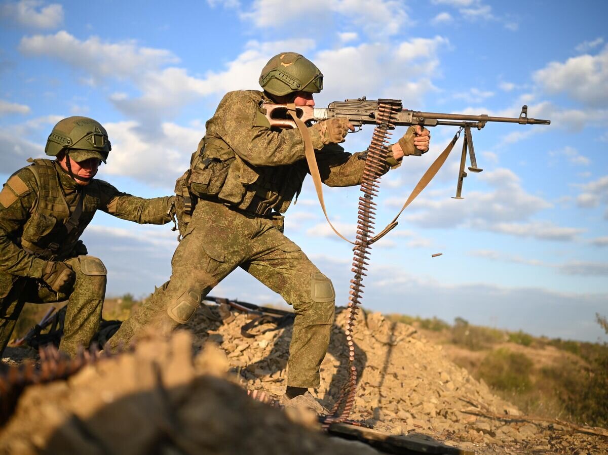    Российские военные в зоне проведения спецоперации© РИА Новости / Алексей Майшев