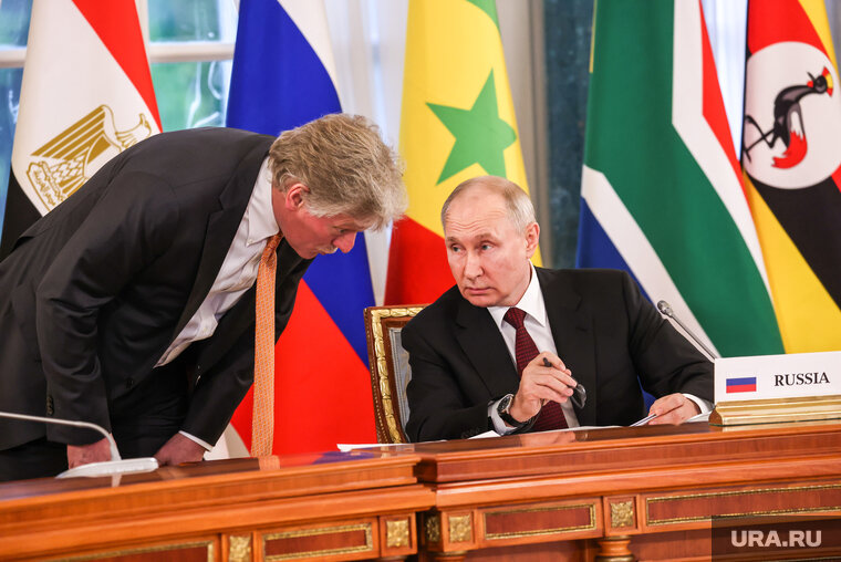    Сегодня Владимир Путин провел заседание Совбеза РФ, сообщил Дмитрий Песков